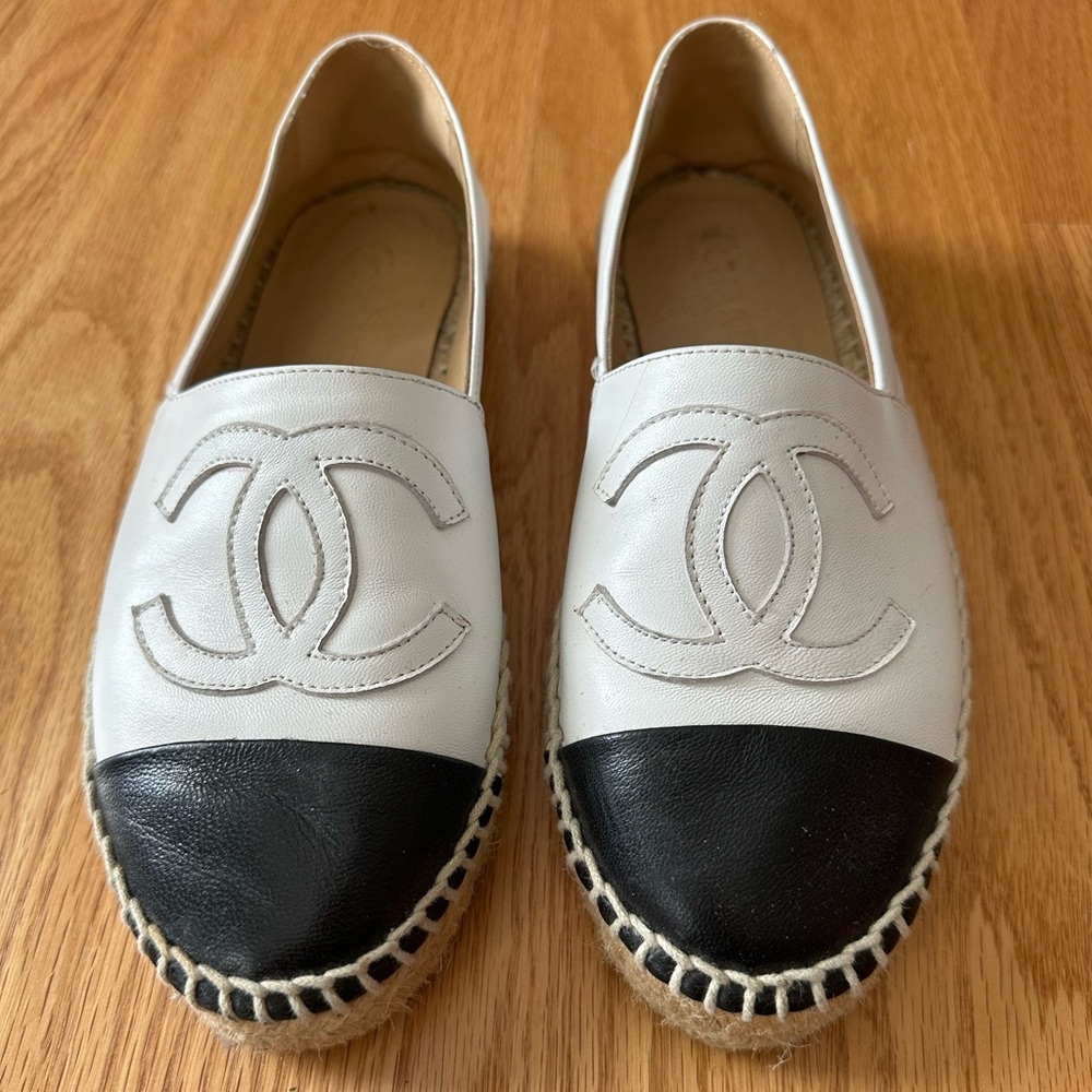 Chanel Leather Chic Two-Tone Espadrille Flats!